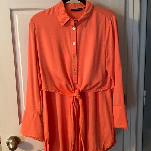 EUC. Orange tie front tunic blouse. Size M - Picture 1 of 5